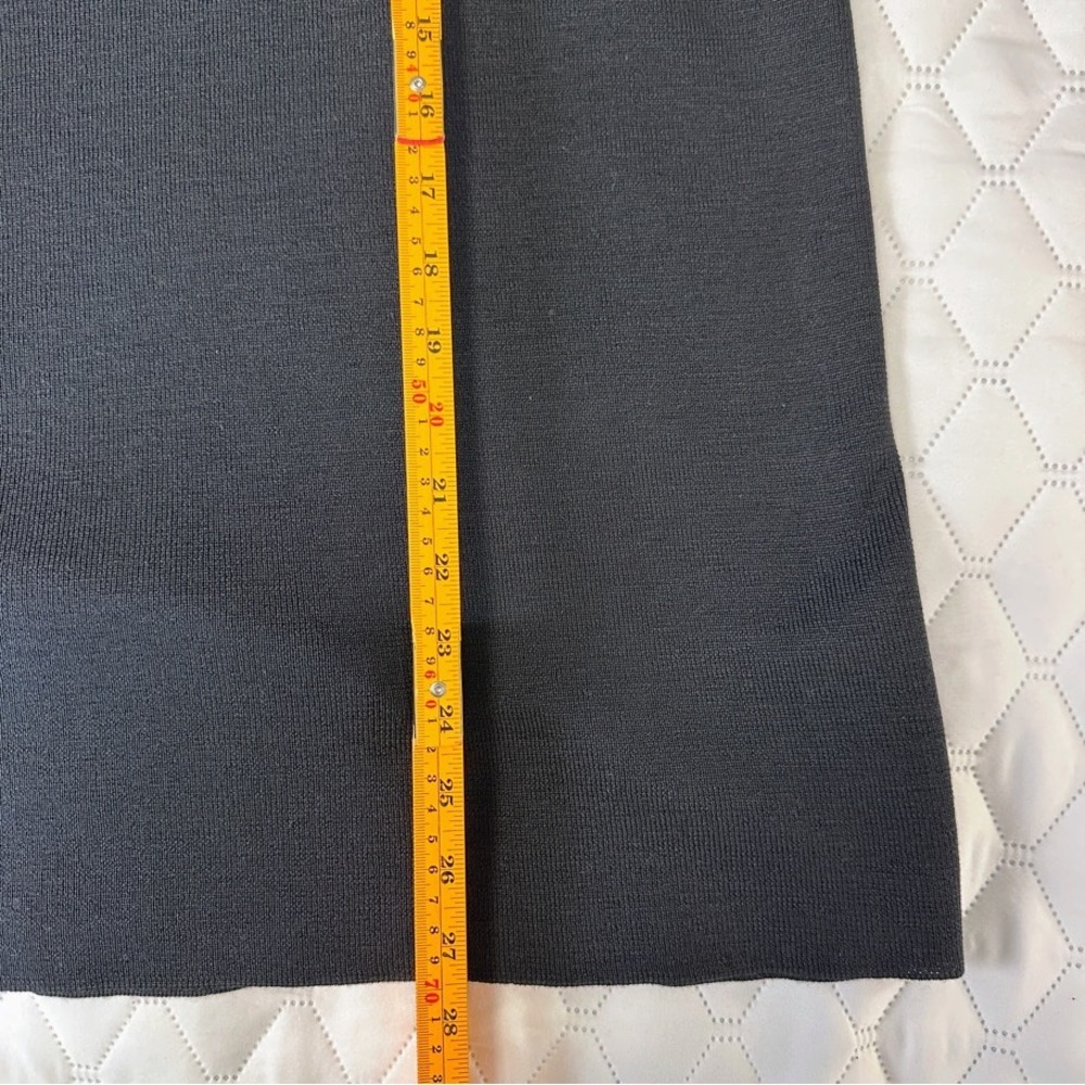 Eileen Fisher Black 100% Wool V-Neck Longline Button Cardigan‎ Size Large - Picture 5 of 5